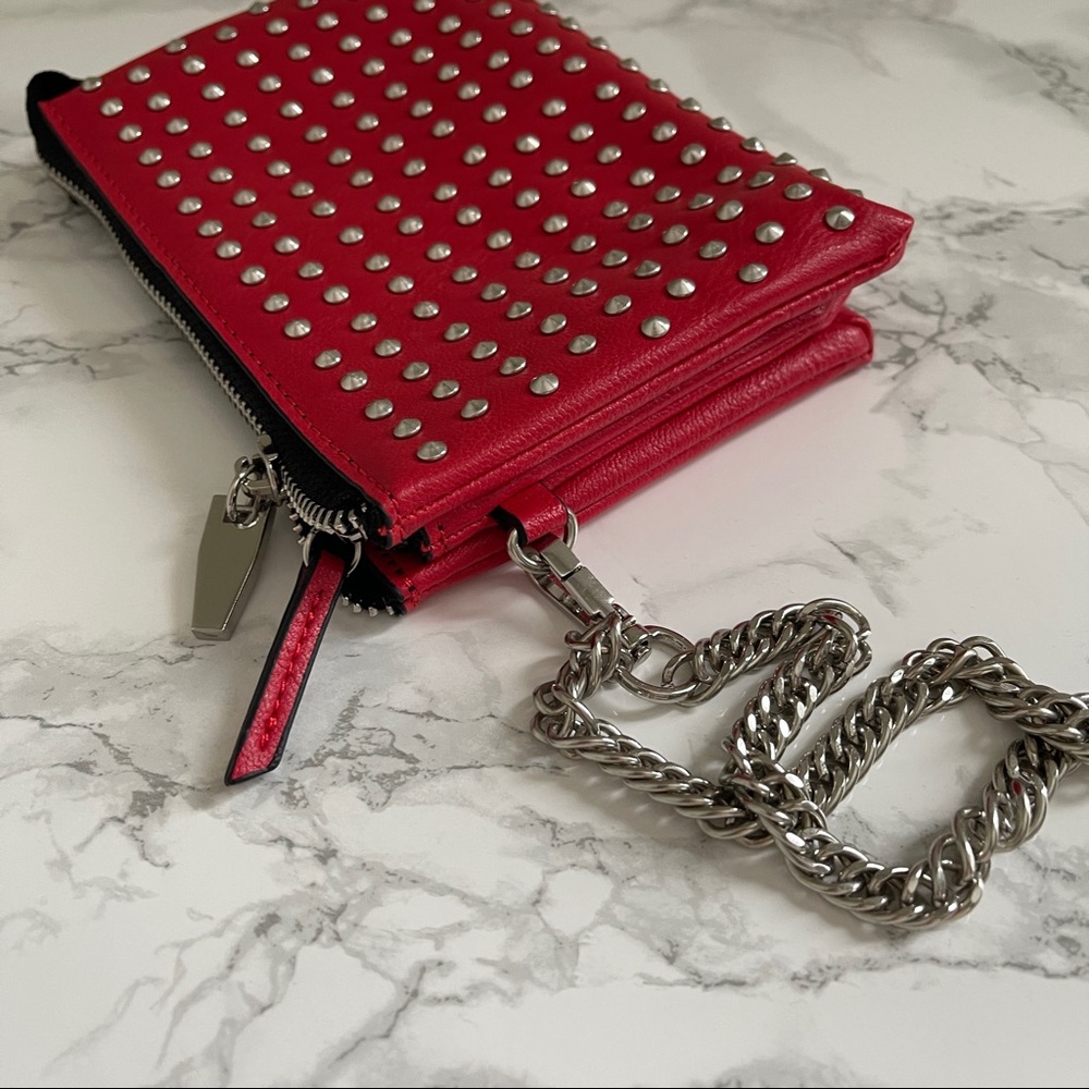 Zara small zipper pouch with detachable chain - Picture 4 of 8